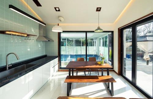 Gyeongju House | Gyeongju Yeonjeong Pool Villa