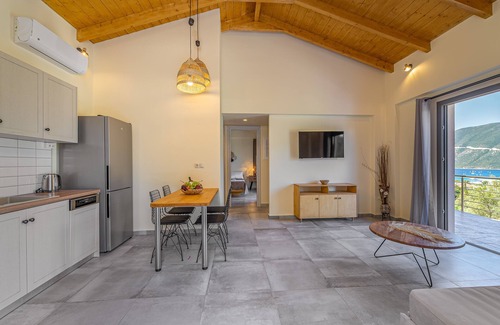 Evgiros Villa | Gyri Villa, overlooking Vassiliki bay