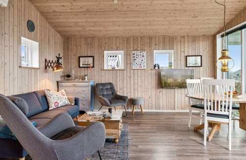 Ronde House | "Gyrid" - 150m from the sea by Interhome