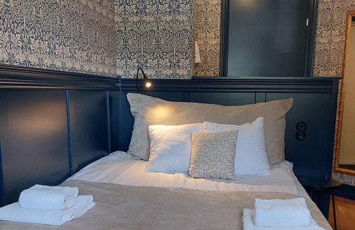 Molnlycke Hotel | Hällsnäs