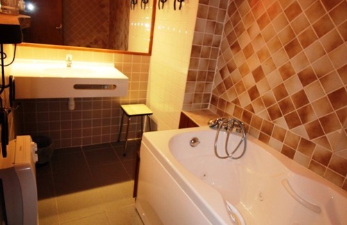 Saint-Maurice-en-Valgodemard Hotel | Hôtel le Val des Sources
