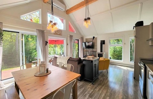St-Adolphe-d'Howard Ski Chalet | Hôtel à la maison - Le Chalet HÔM