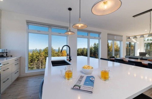 Baie-St-Paul Ski Chalet | Hôtel à la maison - Le 22 Lào, spa et vue
