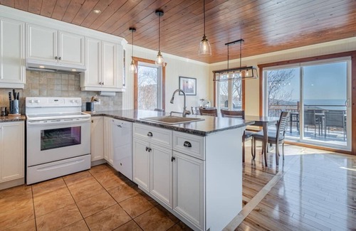 Saint-Joseph-de-la-Rive Ski Chalet | Hôtel à la maison - Le Chalet Bleu, fleuve et spa