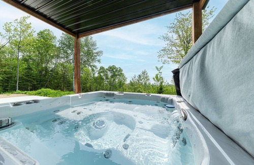 Saint-Joseph-de-la-Rive House | Hôtel à la maison - Chalet Alegria #2