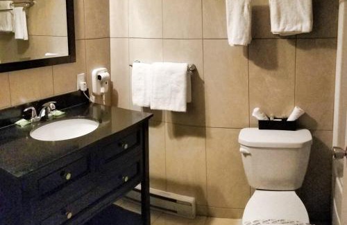 Amos Hotel | Hôtel Écono-One