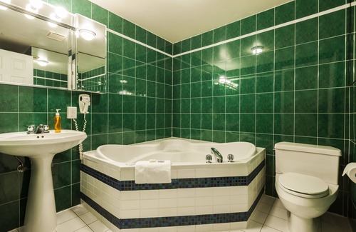 Quartier des Spectacles Hotel | Hôtel Château de l'Argoat