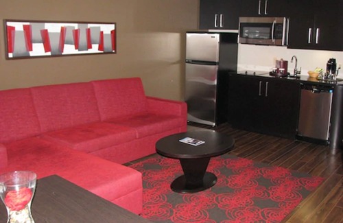 Hull Hotel | Hôtel Chateauneuf Gatineau—Ottawa