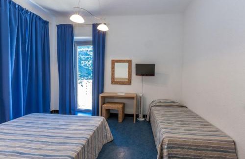 Porto Hotel | Hôtel Colombo- Porto Corse