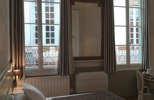 Nimes City Centre Hotel | Hôtel de l'Amphithéâtre