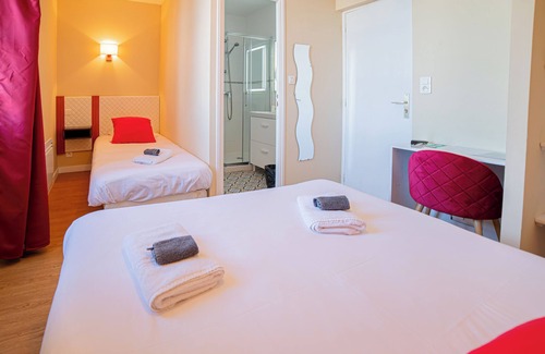 Saint-Pol-de-Leon Hotel | Hôtel de la Mairie