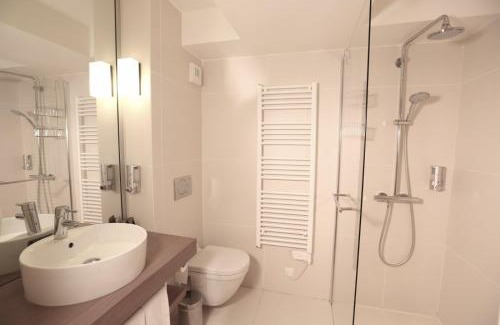 La Faviere Hotel | Hôtel de la Plage - HDLP