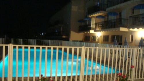 Peymeinade Hotel | Hôtel de la Poste Piscine