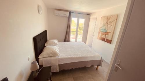 Peymeinade Hotel | Hôtel de la Poste Piscine