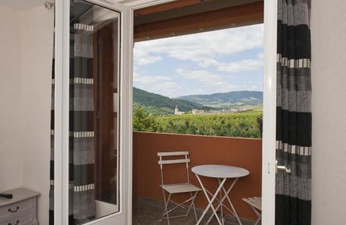 Julienas Hotel | Hôtel des Vignes - Juliénas