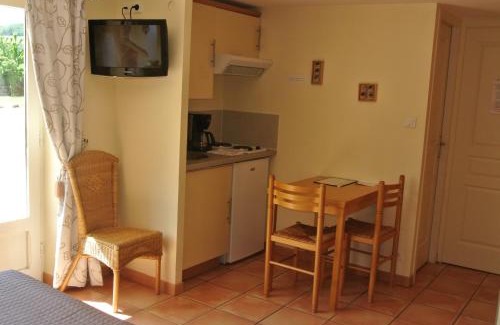Julienas Hotel | Hôtel des Vignes - Juliénas