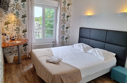 Combourg Hotel | Hôtel du Lac