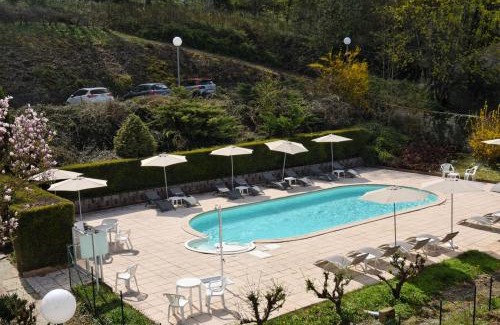 Bourbonne-les-Bains Hotel | Hôtel et Studios d'Orfeuil