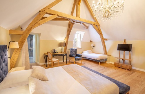 Crosmieres Hotel | Hôtel Haras de la Potardière