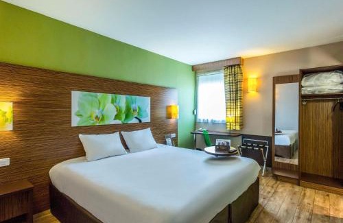 Bourges Hotel | Hôtel Ibis Styles Bourges - Piscine extérieure chauffée - Restaurants à proximité