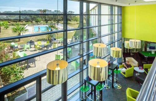 Bourges Hotel | Hôtel Ibis Styles Bourges - Piscine extérieure chauffée - Restaurants à proximité