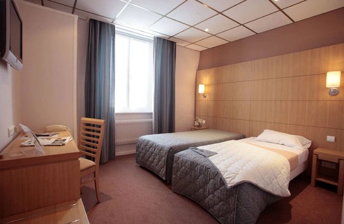 Malo-les-Bains Hotel | Hôtel L'Hirondelle