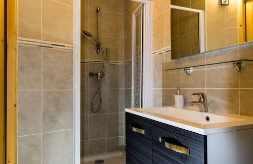 Saint-Francois-Longchamp Hotel | Hôtel Lac Bleu 1650