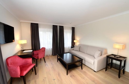 Yverdon-les-Bains Hotel | Hôtel La Prairie, Swiss Bike Hotels