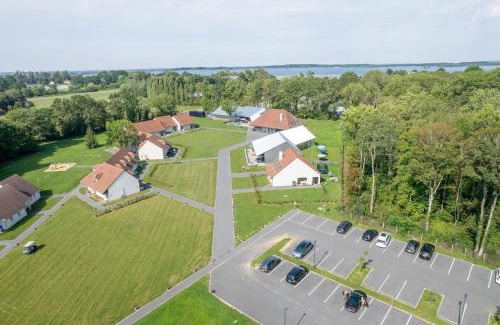 Mesnil-Saint-Pere Hotel | Hôtel Lac d'Orient