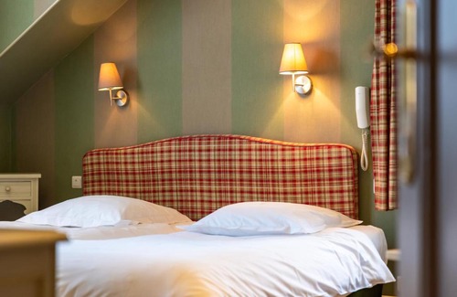 Lorcy Hotel | Hôtel Le Cor de Chasse