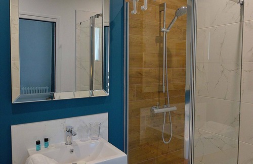 Cherbourg-en-Cotentin Hotel | Hôtel Le Tiburon