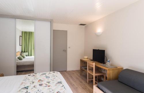 Sainte-Marie-de-Re Hotel | Hôtel Les Grenettes