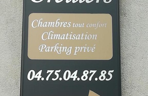 Saint-Martin-d'Ardeche Hotel | Hôtel Les Petits Oreillers