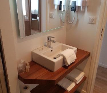 Le Marais Hotel | Hôtel Mary's - Caen Centre Gare Sncf