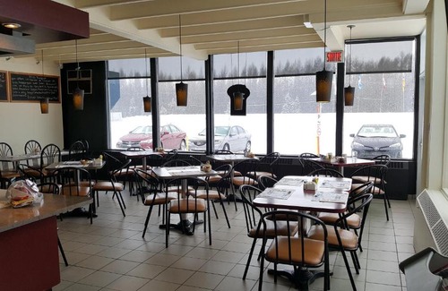 Chicoutimi Hotel | Hôtel Mont-Valin