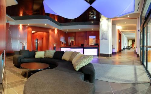 Ste. Foy Hotel | Hôtel Must Aéroport de Québec par JARO