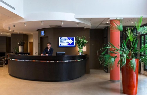 Bouguenais Hotel | Hôtel Oceania Nantes Aéroport