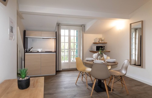 Ascain Hotel | Hôtel-Résidence Alaia