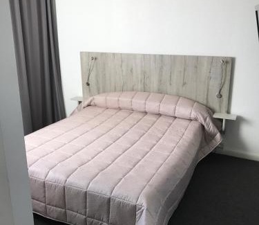 Port-de-Bouc Hotel | Hôtel Residence Les Aiguades