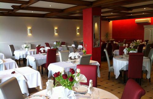 La Balme-de-Sillingy Hotel | Hôtel-Restaurant "Les Rochers"