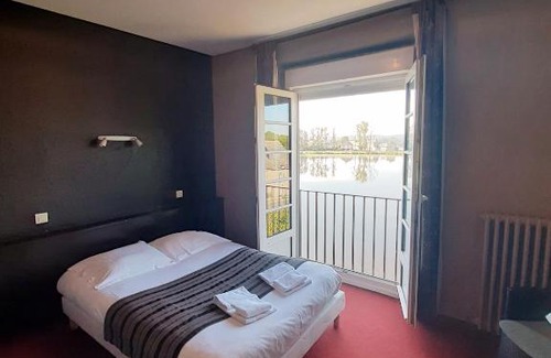 Combourg Hotel | Hôtel Restaurant du Lac