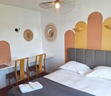 Combourg Hotel | Hôtel Restaurant du Lac