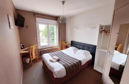 Combourg Hotel | Hôtel Restaurant du Lac