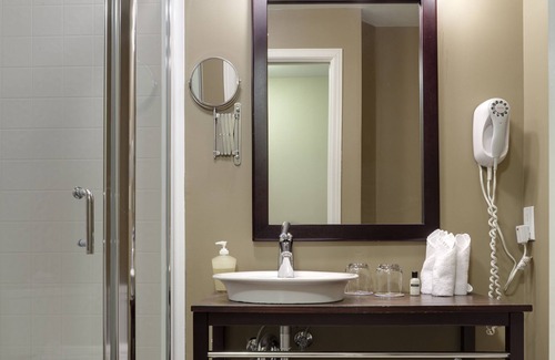 Piedmont Hotel | Hôtel St-Sauveur