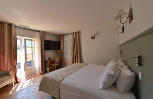 Seguret Hotel | Hôtellerie du Domaine de Cabasse