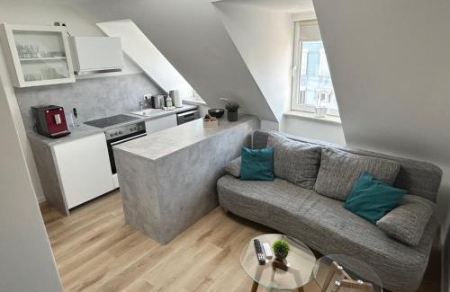 Mitte Apartment | HÖL-Moderne Wohnung in zentraler Lage, Schallschutzfenster, 24h-Self-check-in, Disney Plus