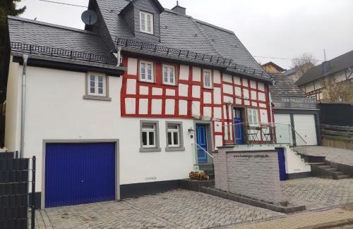Hubingen House | Hübingen Cottage