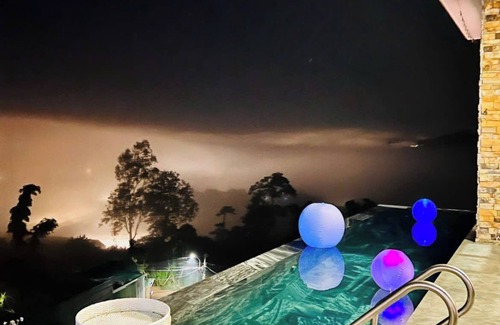 Da Lat Villa | Hồ Bơi Vô Cực - Có thể Săn Mây Tại Giường - View rừng thông và thành phố