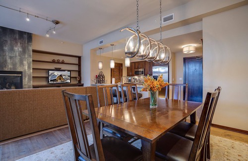 Downtown Steamboat Springs Condo | H204A | Luxury Downtown | A/C | Close to Shops | Ski Locker at Base