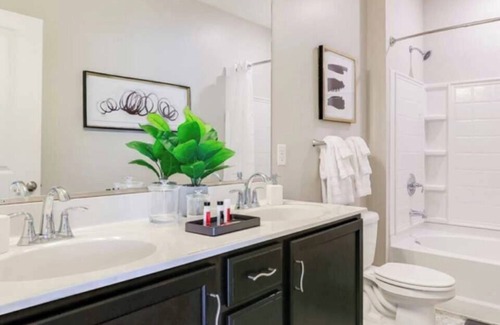 Norfolk Apartment | H4N Watermark | 1Bd Apartment in Norfolk
